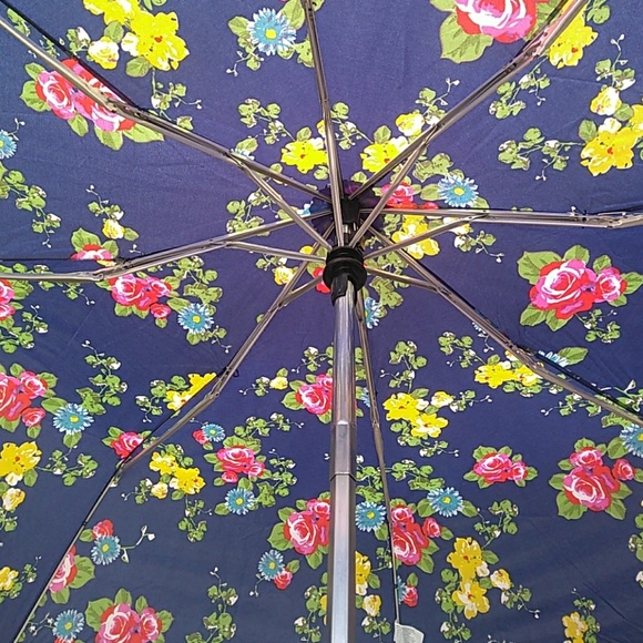Feminine Floral Umbrella - Picture 5 of 8